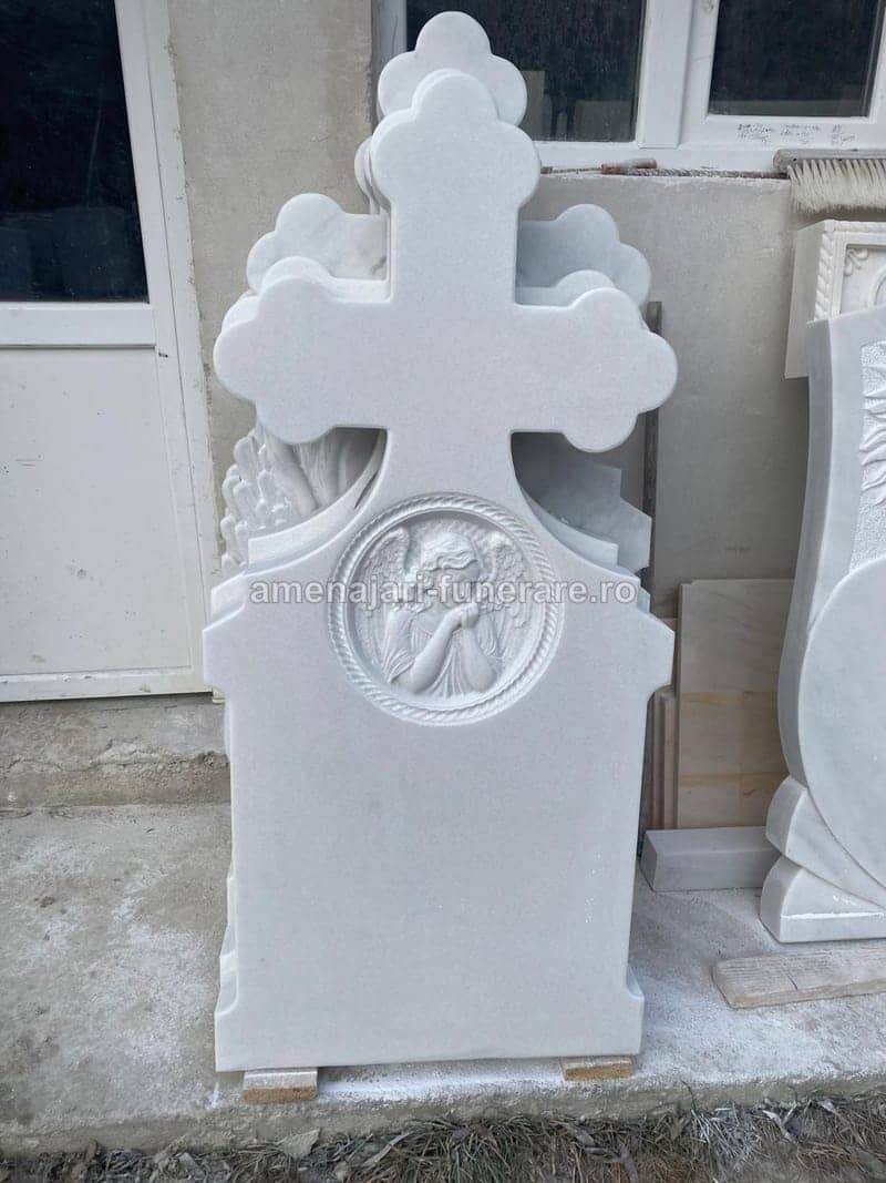 Cruce marmură albă 004 - cruce marmură pentru monument funerar la amenajari-funerare.ro