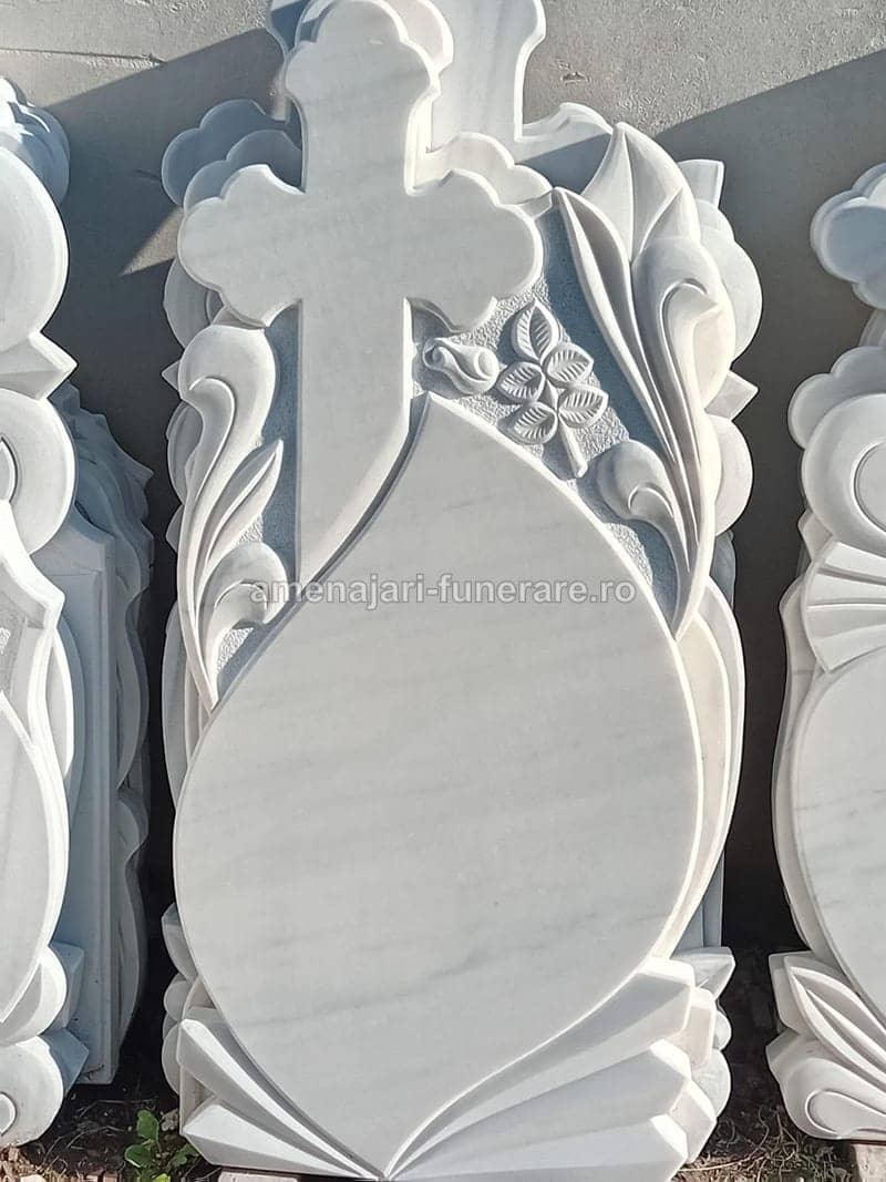 Cruce marmură elegantă model 016 - cruce marmură pentru monument funerar la amenajari-funerare.ro