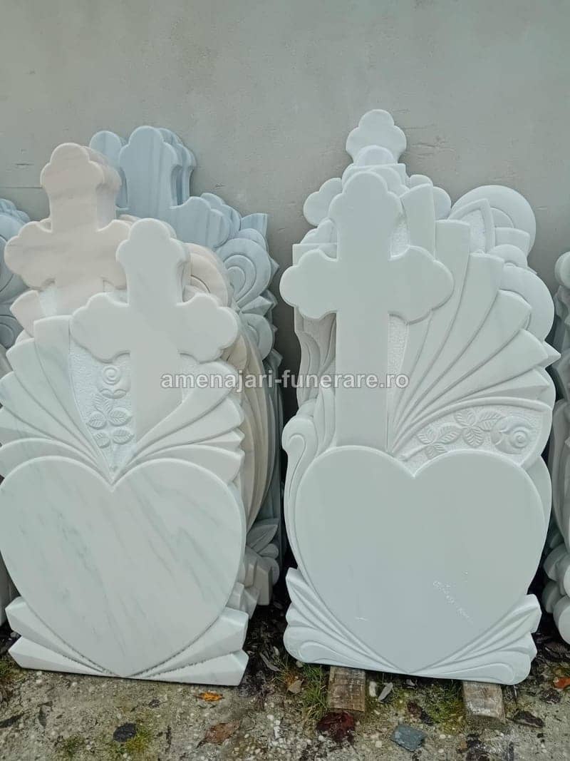 Cruce marmură albă 049 - cruce marmură pentru monument funerar la amenajari-funerare.ro