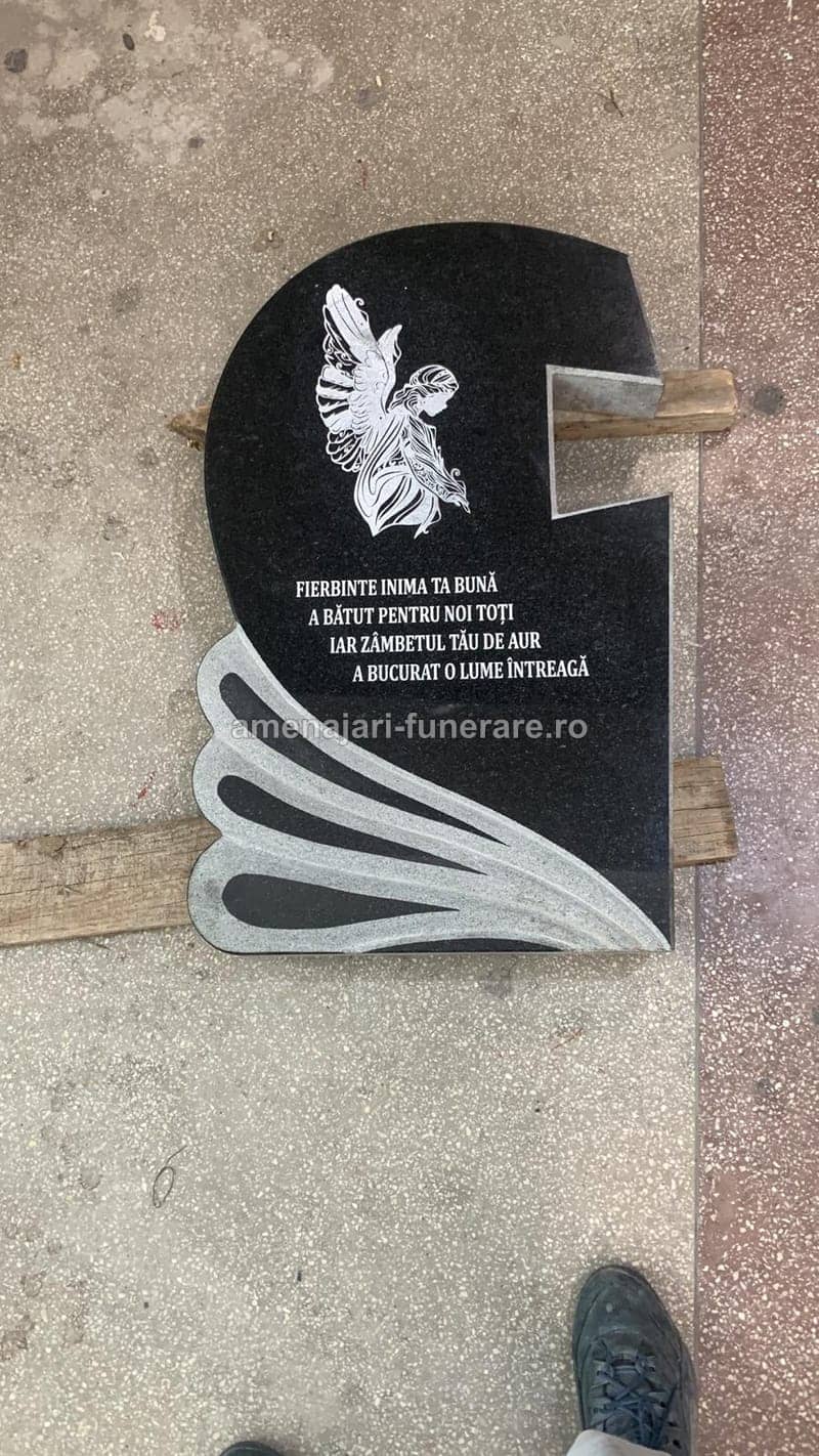 Portret laser cu fundal 008 - portret gravat laser pe granit la amenajari-funerare.ro