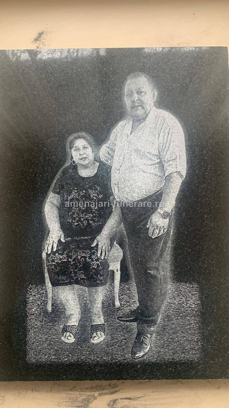 Portret laser detaliat 030 - portret gravat laser pe granit la amenajari-funerare.ro