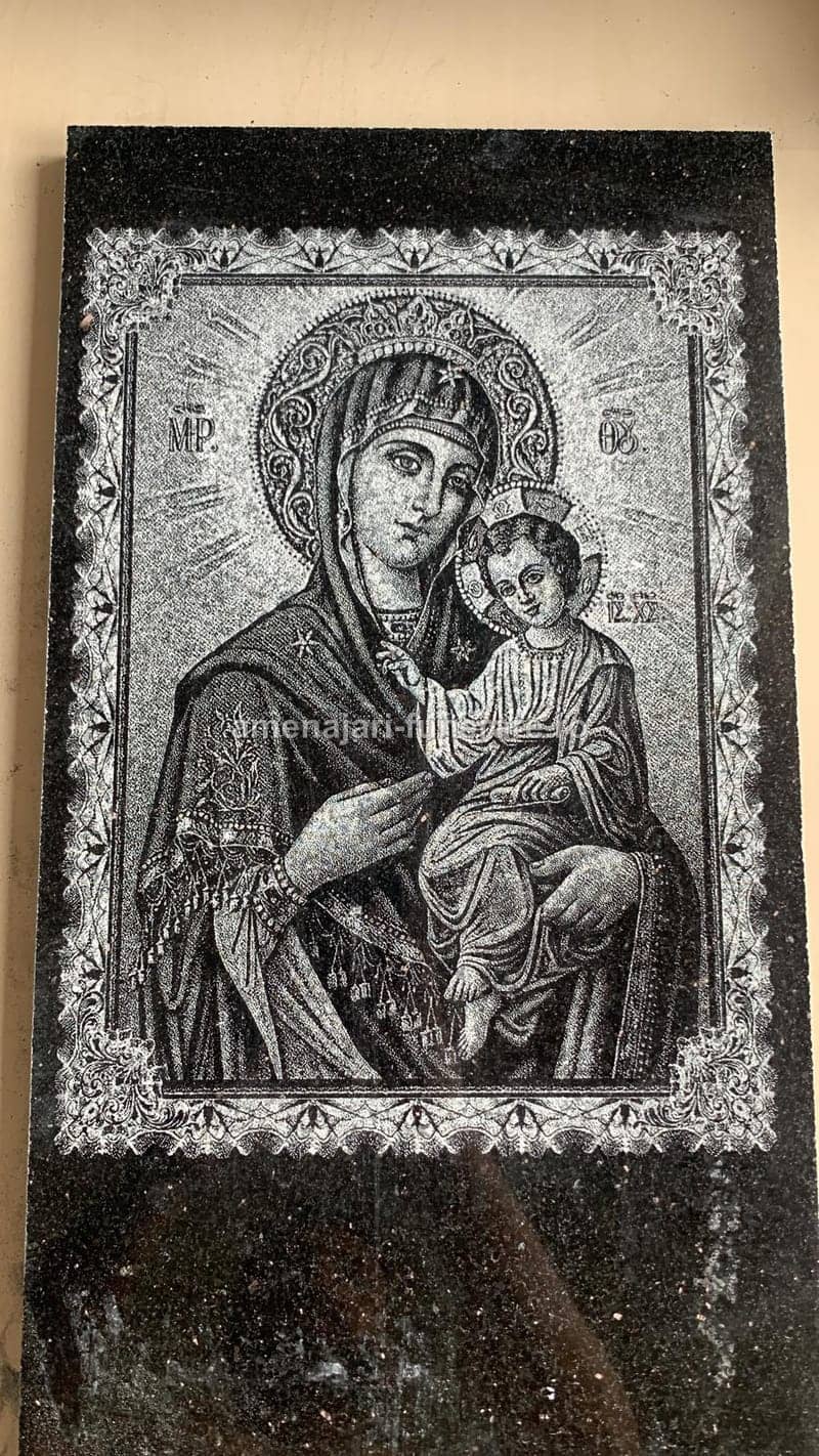 Portret laser detaliat 035 - portret gravat laser pe granit la amenajari-funerare.ro