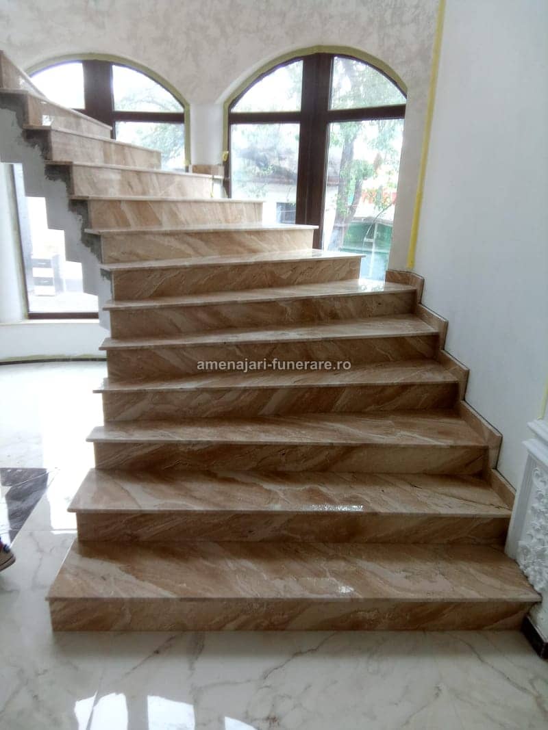 Trepte funerare din granit, model 4 - lucrare realizată de amenajari-funerare.ro