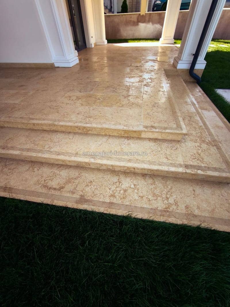 Trepte funerare din granit, model 49 - lucrare realizată de amenajari-funerare.ro