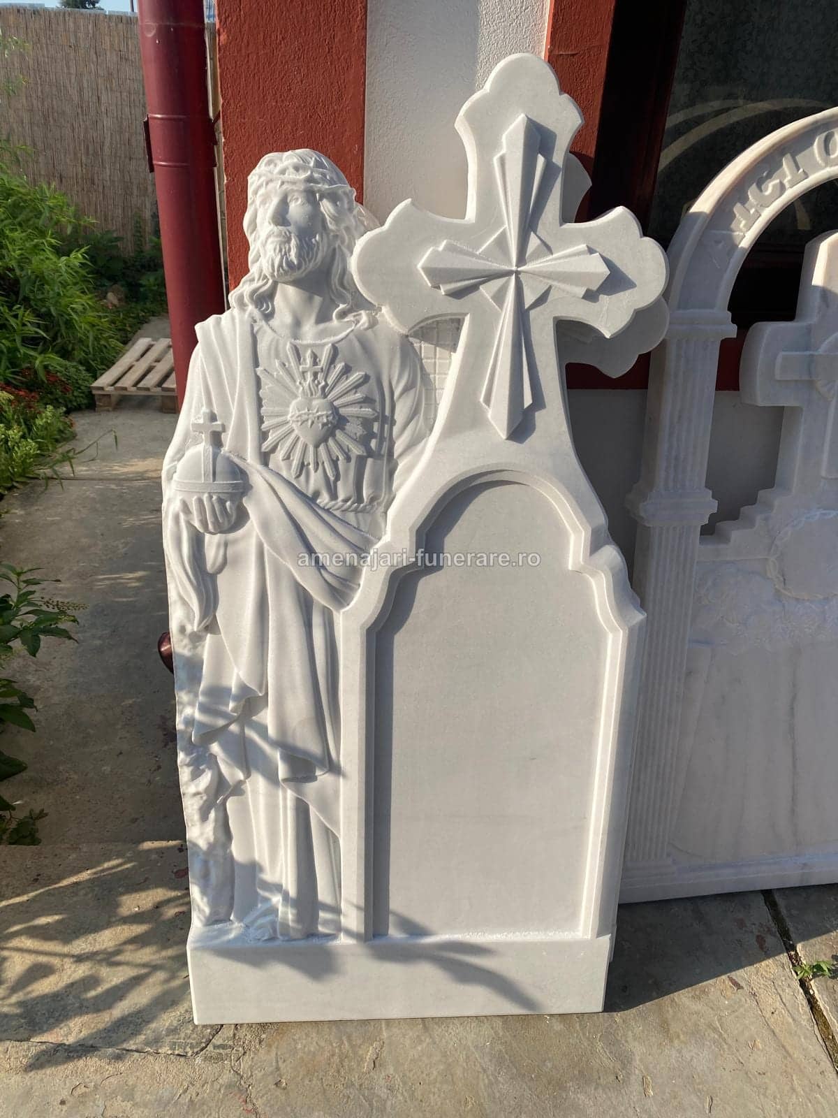 Întreținere monument granit: ghid anual și calendarul lucrărilor