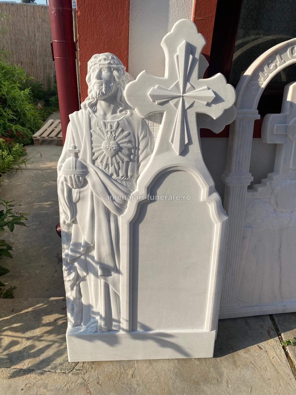 Întreținere monument granit: ghid anual și calendarul lucrărilor