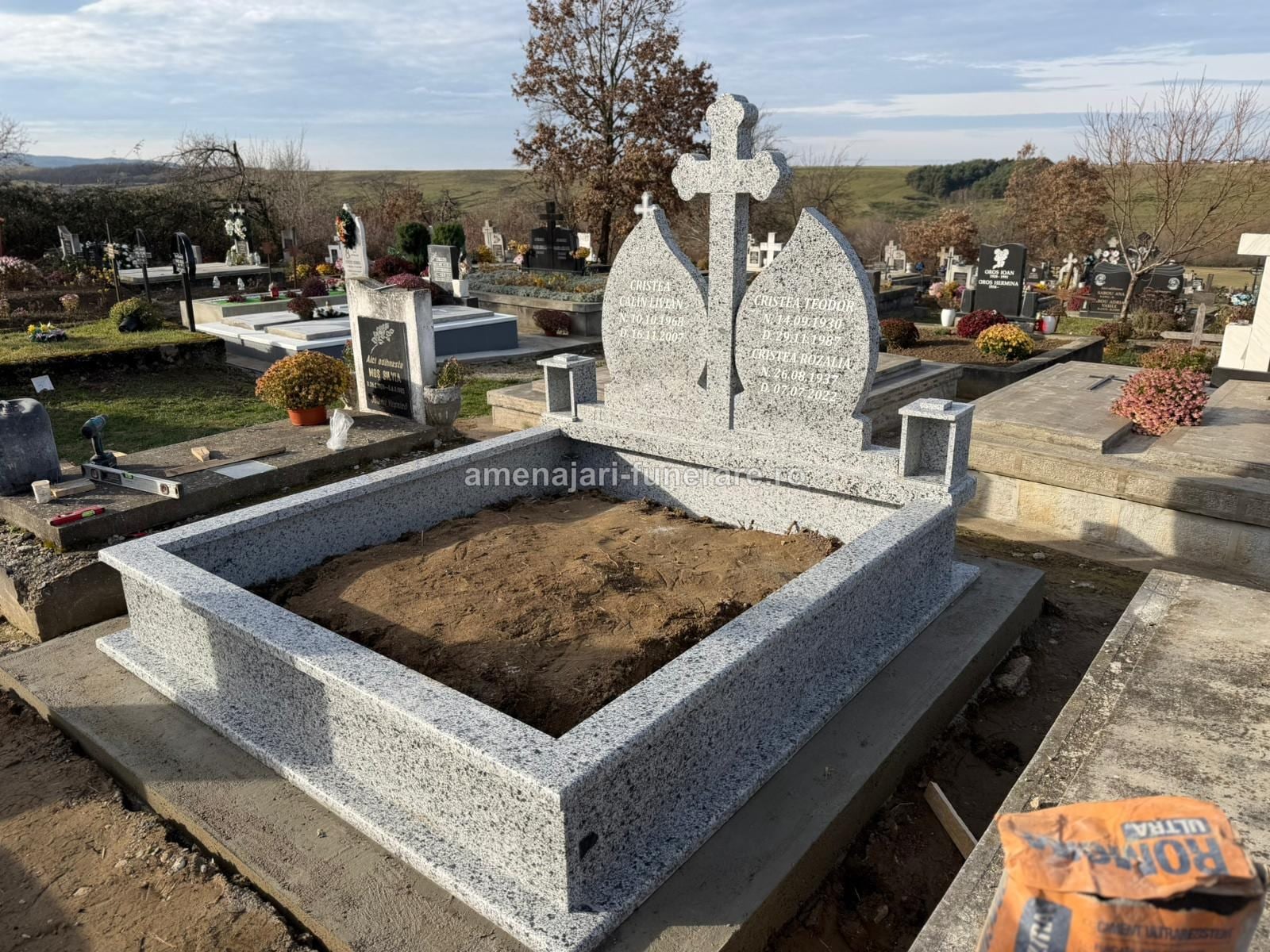 Monument funerar pentru copil: ghid 2026 cu sensibilitate
