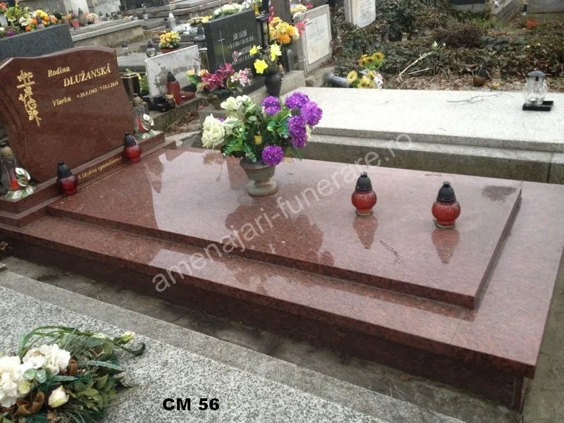 Cadru elegant cu placă centrală - executat în granit la amenajari-funerare.ro