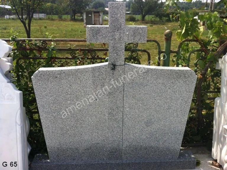 Monument simplu cu cruce verticală - executat în granit la amenajari-funerare.ro