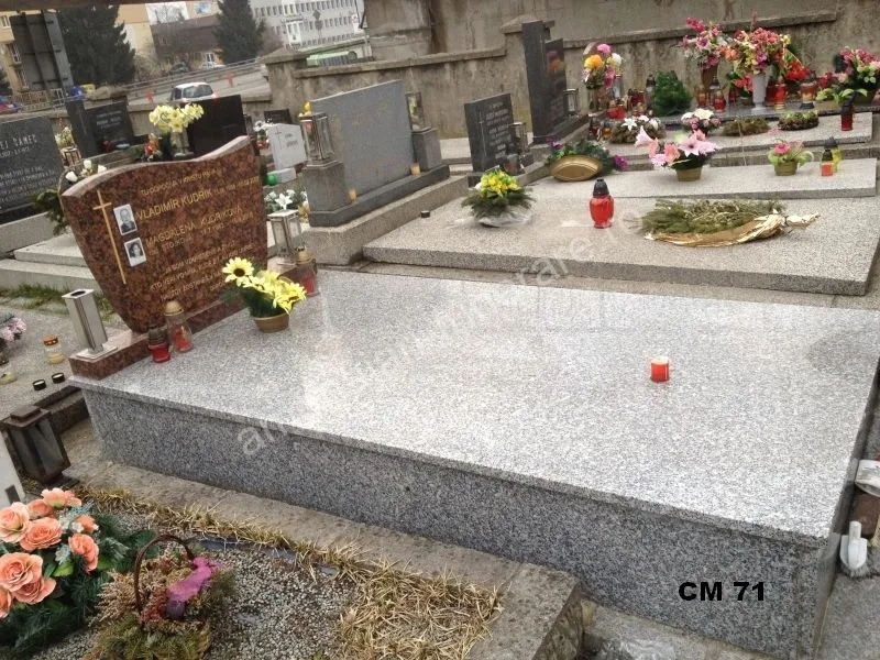 Cadru simplu pentru mormânt - executat în granit la amenajari-funerare.ro
