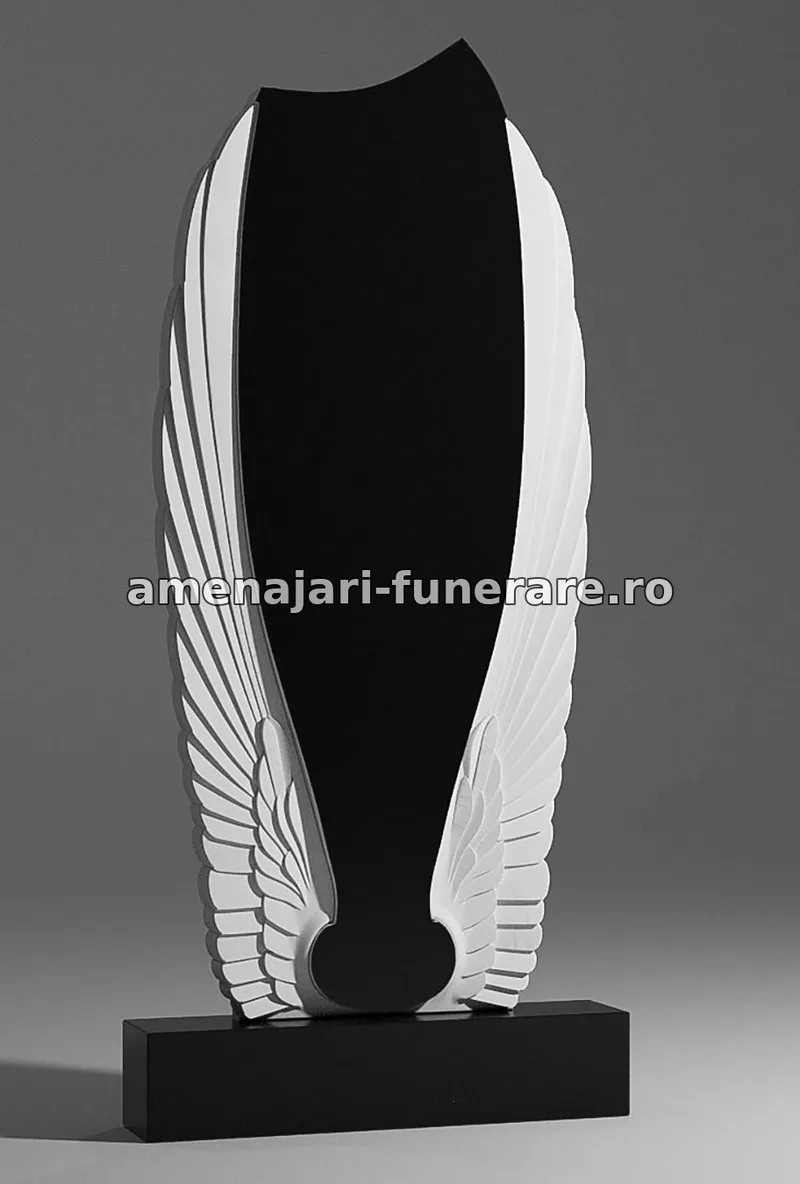 Monument cu aripi sculptate - model 068, marmură și granit la amenajari-funerare.ro